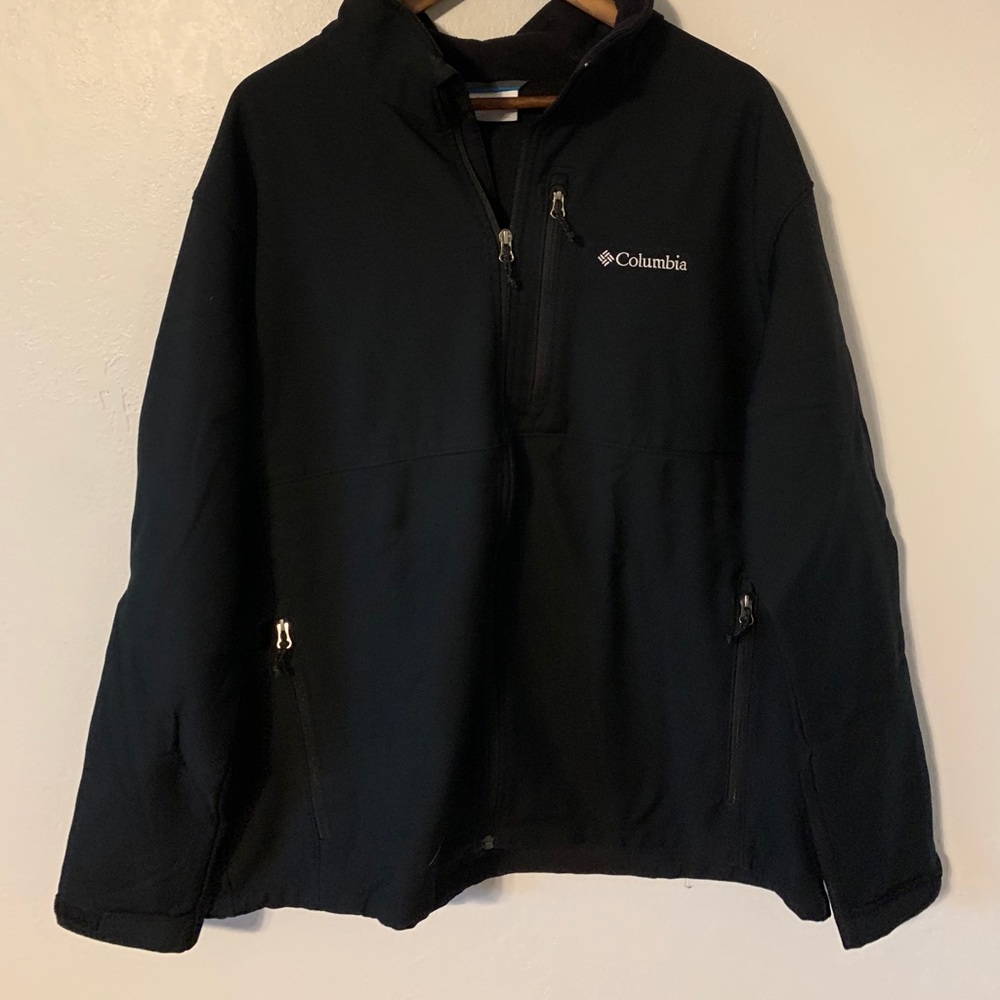 Men’s Black Soft Shell Jacket
